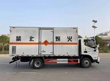那曲爆破器材运输车