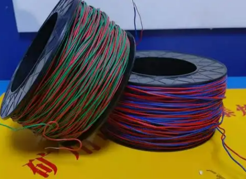 那曲放炮线的主要材质有哪些？不同材质的适用场景有何区别？